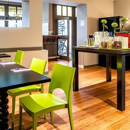 Отель Des Dunes 3*