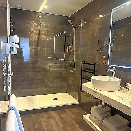 斯涛特尔杜纳酒店 3*